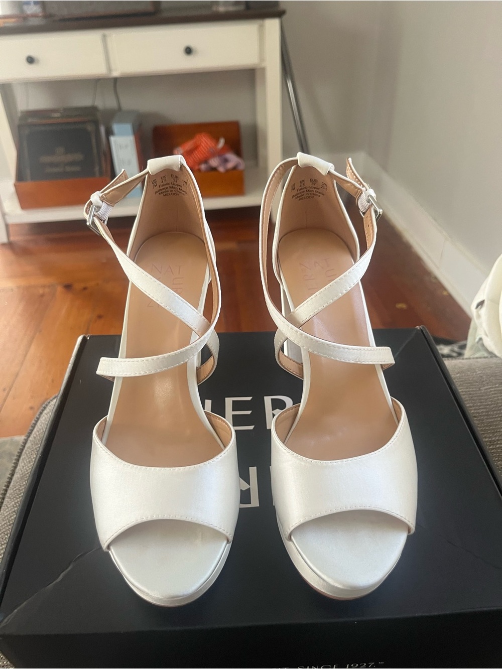 Excellent condition Naturalizer Melody wedding shoes